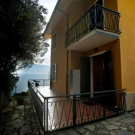080 - La Villa Storica Il Vigneto 45B, Terrazza Sul Mare - Parcheggio Privato Gratis Moneglia Exterior photo