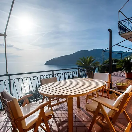 080 - La Villa Storica Il Vigneto 45B, Terrazza Sul Mare - Parcheggio Privato Gratis Moneglia Exterior photo